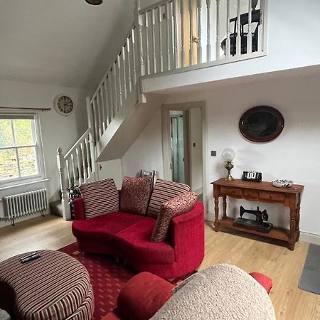 Newly Renovated Stone Cottage Located 2.5 Miles From Killarney Town Teernaboul Exterior foto