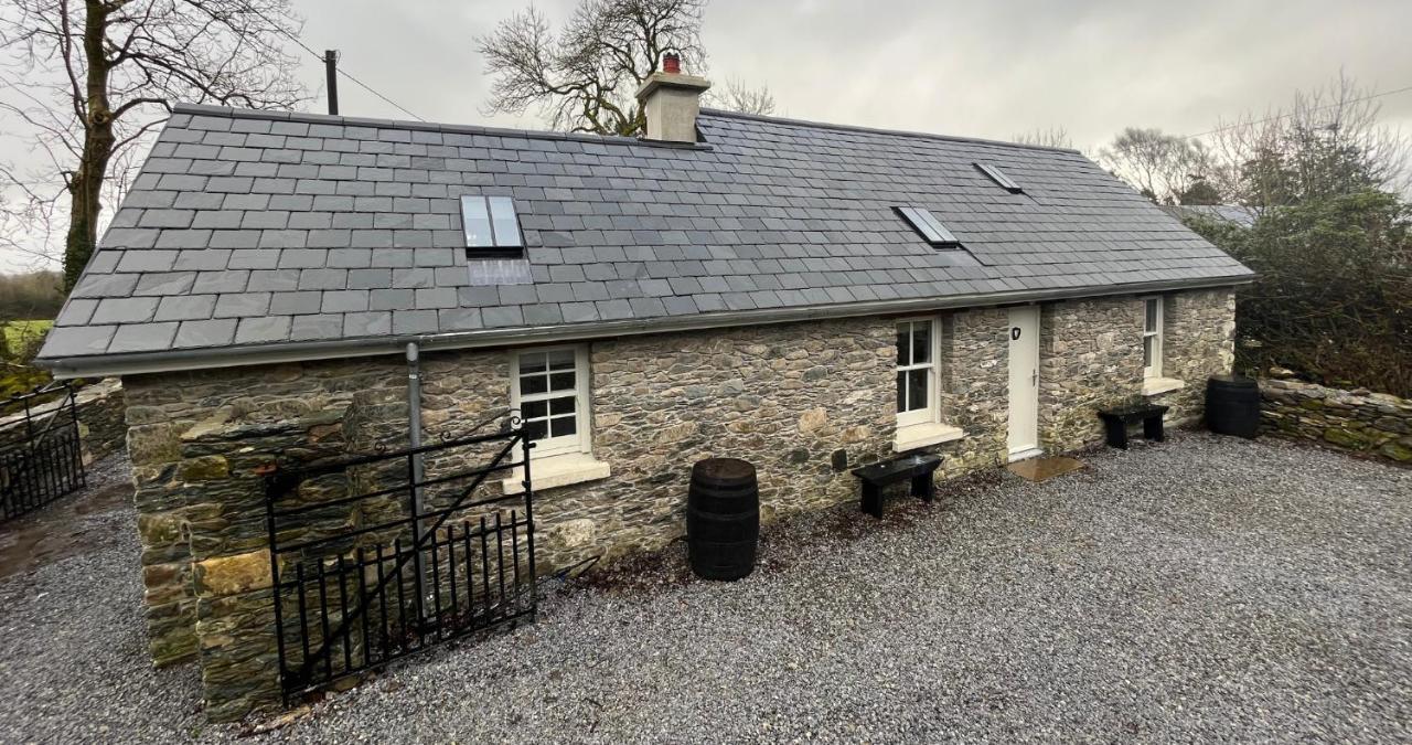 Newly Renovated Stone Cottage Located 2.5 Miles From Killarney Town Teernaboul Exterior foto